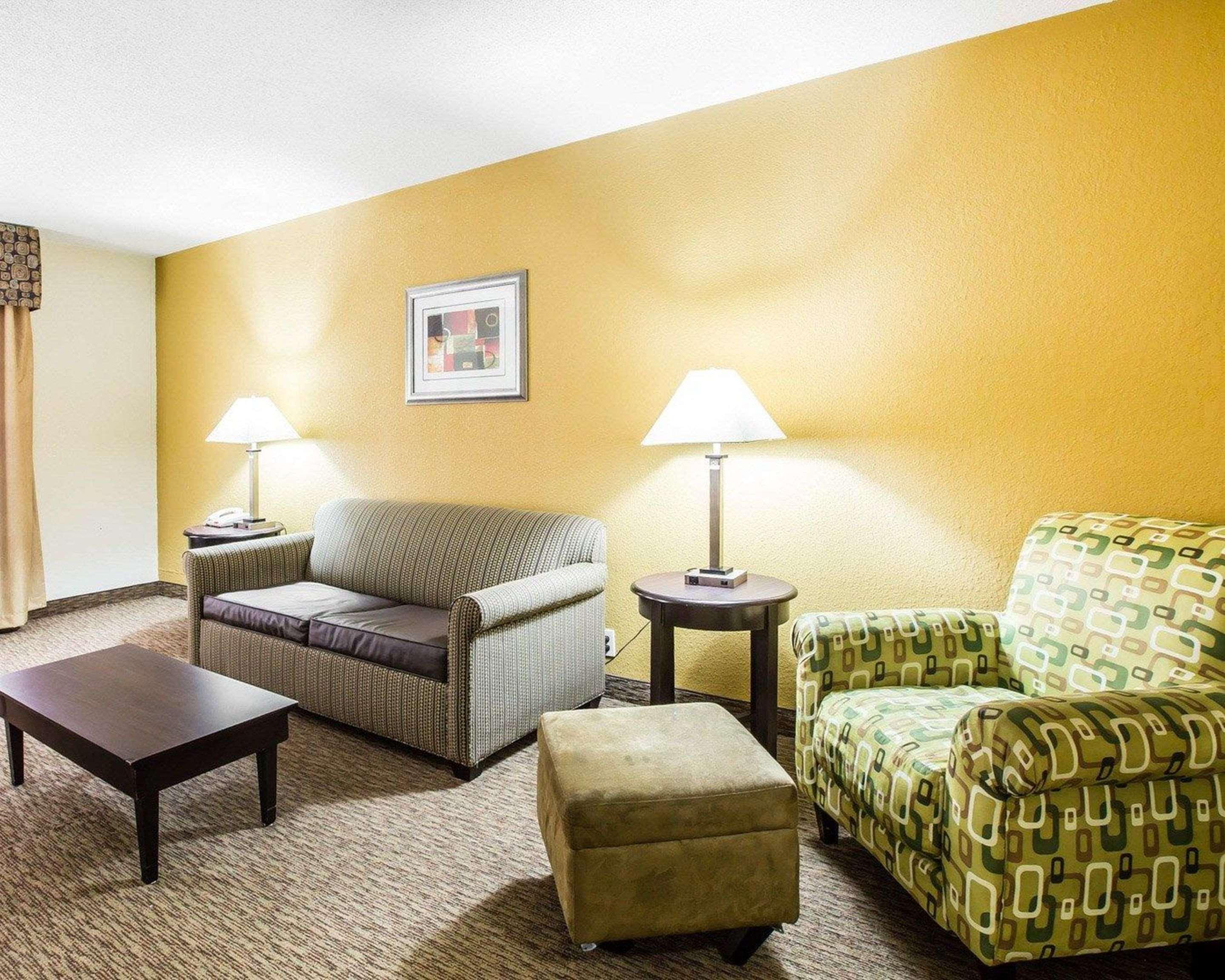Quality Inn & Suites - Greensboro-High Point Exterior foto